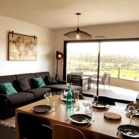 公寓 Two-bedroom Flat With Terrace Near The Harbour And Town Centre *