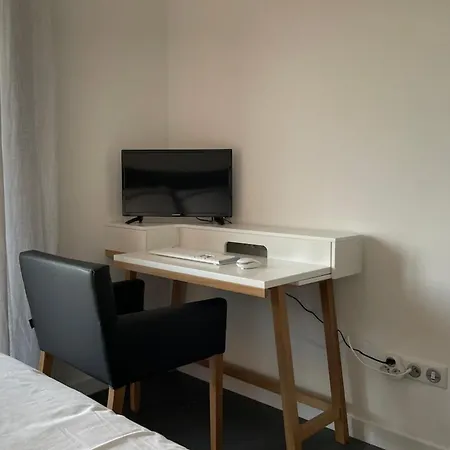 Two-bedroom Flat With Terrace Near The Harbour And Town Centre * 维琪奥港