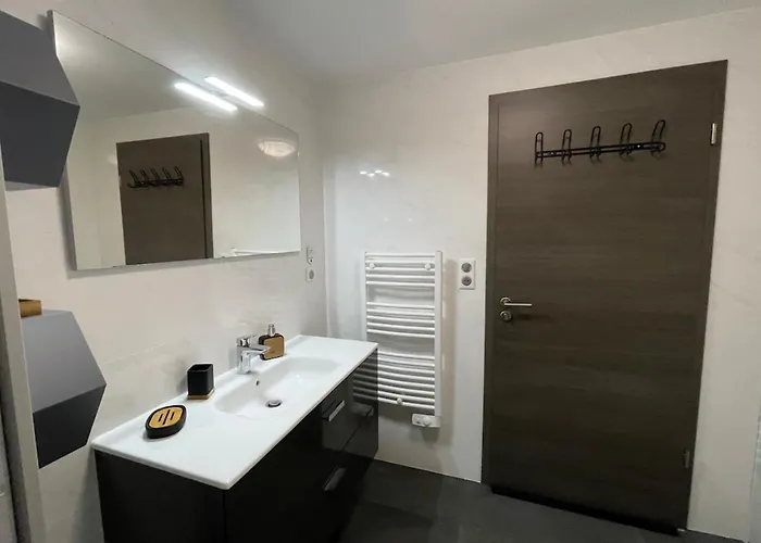 Two-bedroom Flat With Terrace Near The Harbour And Town Centre * 维琪奥港